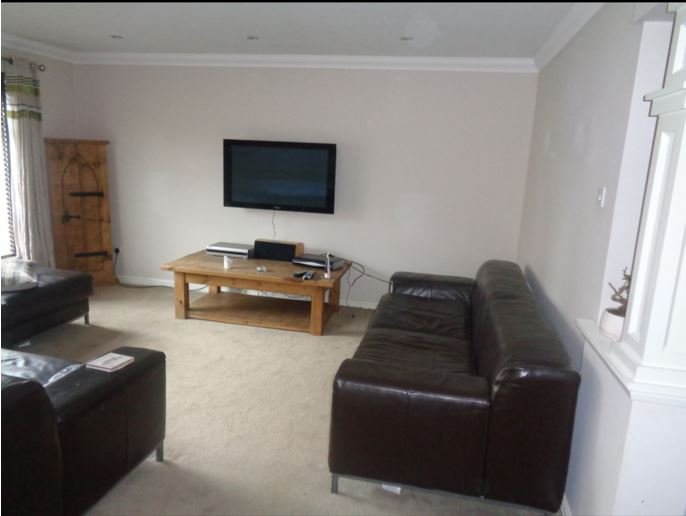 Lounge 1