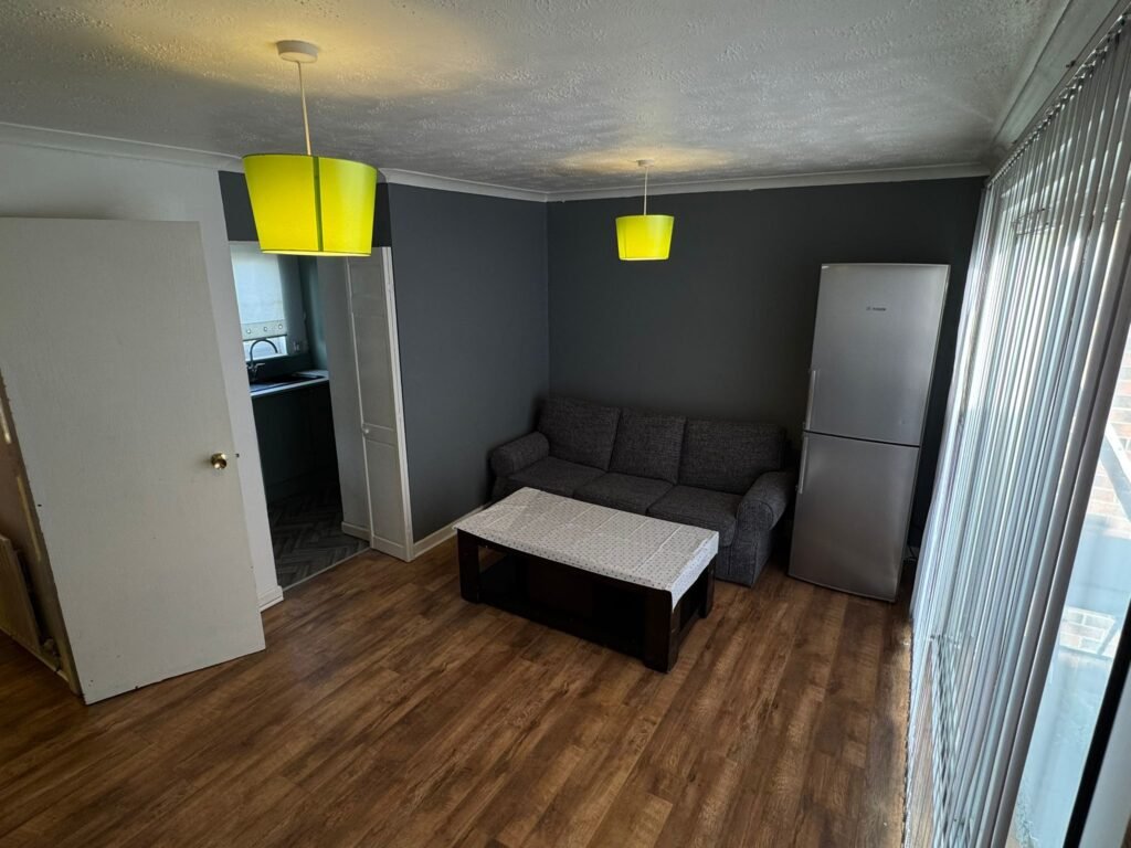 WhatsApp Image 2025-10-28 at 12.35.56 (6)