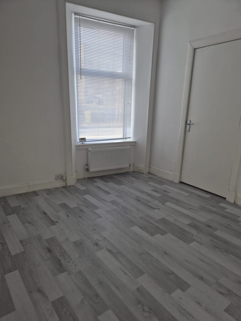 WhatsApp Image 2026-04-14 at 13.39.13 (7)